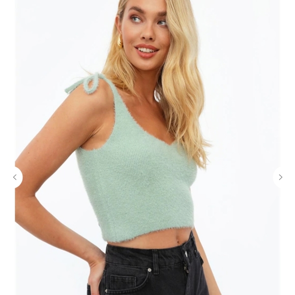 Chiquelle green knit - Picture 1 of 4